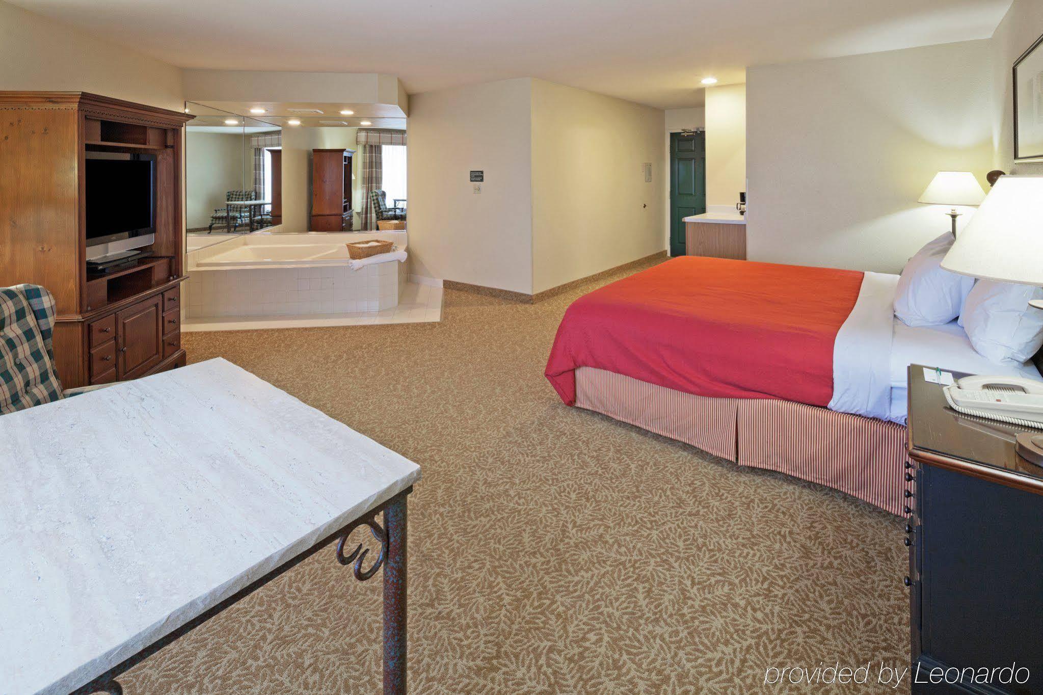 Country Inn & Suites By Radisson, Germantown, Wi Esterno foto