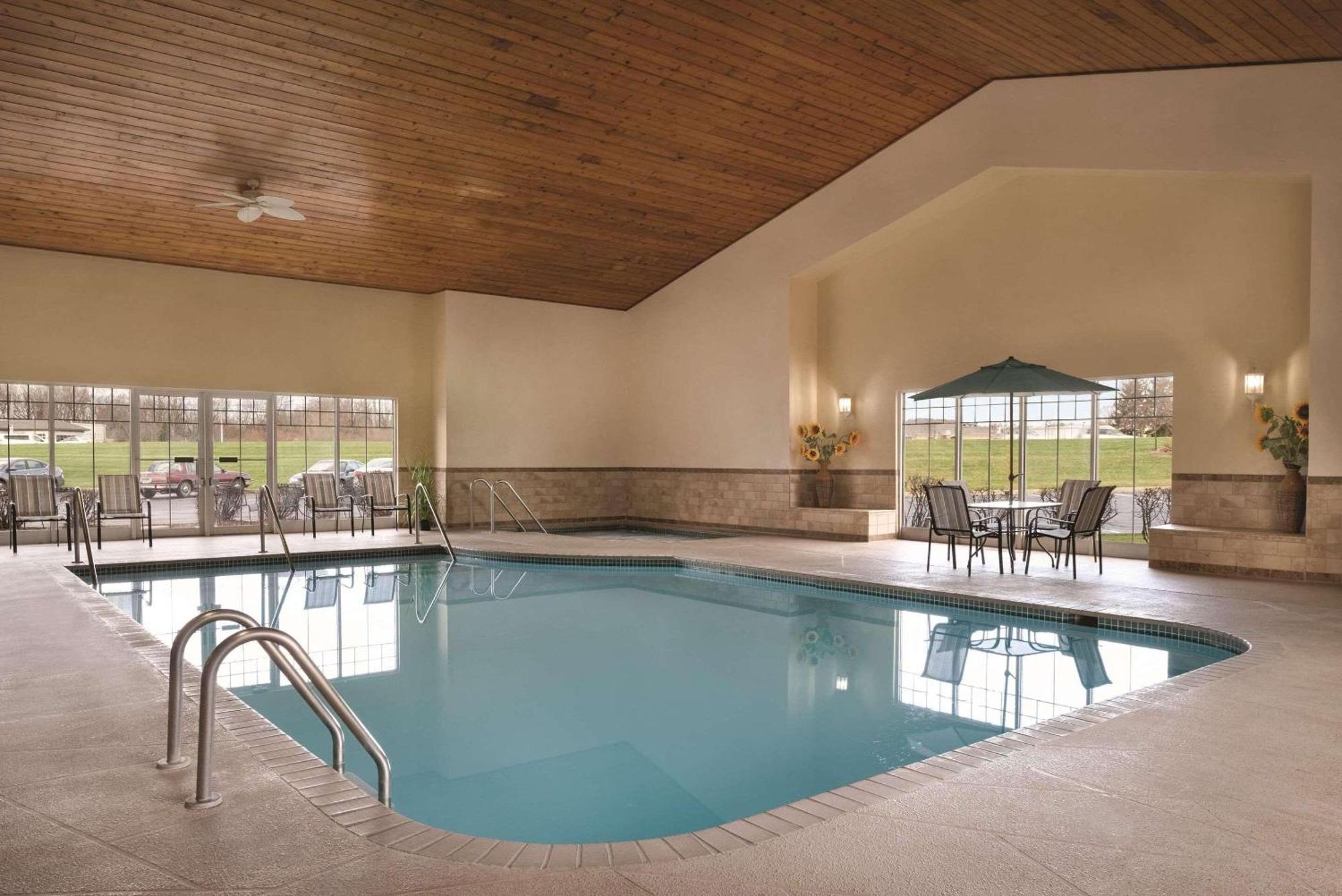 Country Inn & Suites By Radisson, Germantown, Wi Esterno foto