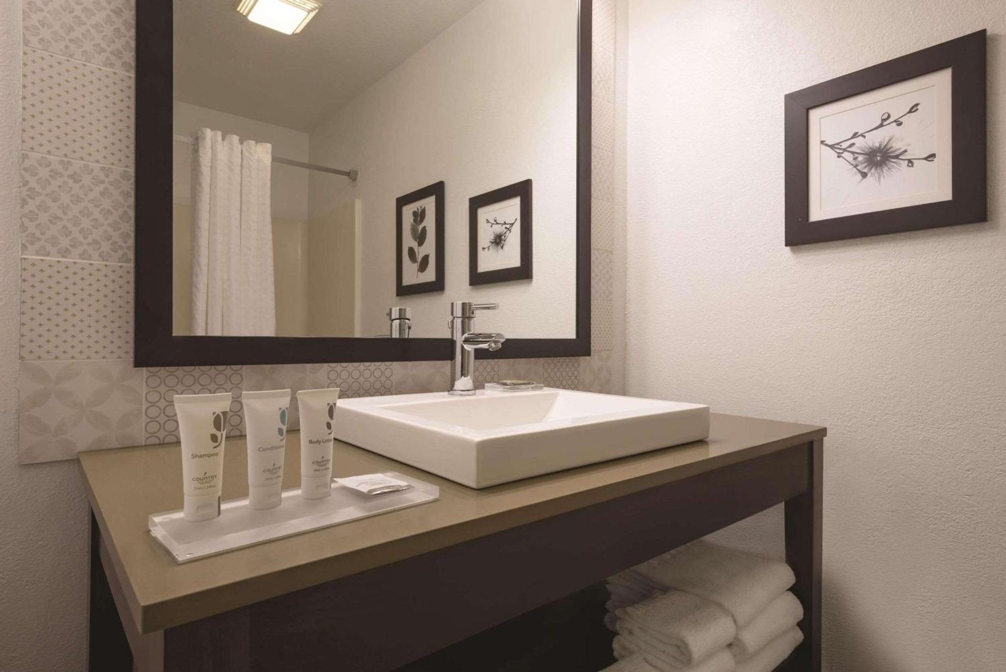 Country Inn & Suites By Radisson, Germantown, Wi Esterno foto