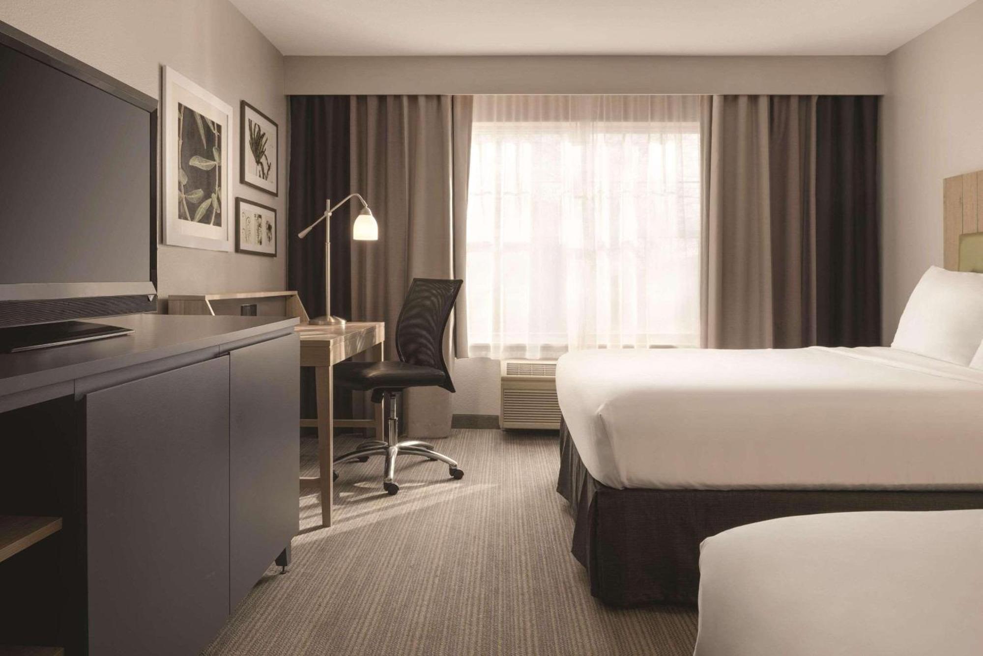 Country Inn & Suites By Radisson, Germantown, Wi Esterno foto